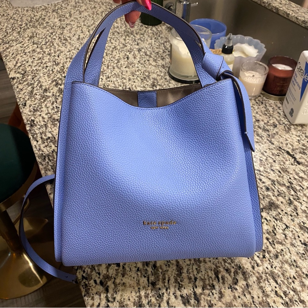 Kate spade knot genie blue pebbled leather